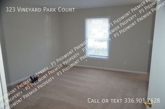Building Photo - 323 Vineyard Park Ct