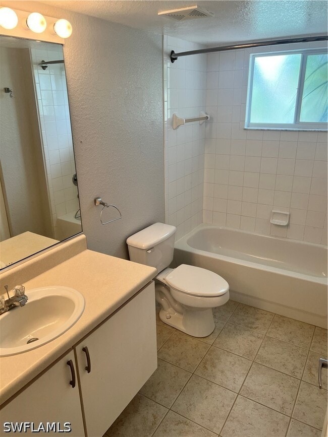 Building Photo - 8271 Key Royal Cir