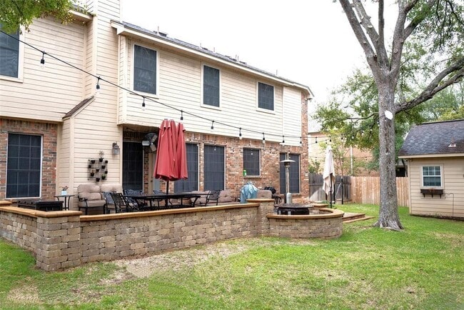 Building Photo - 10106 Vaquero Trail