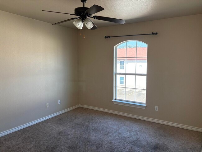 Building Photo - 5410 Marcella Ave