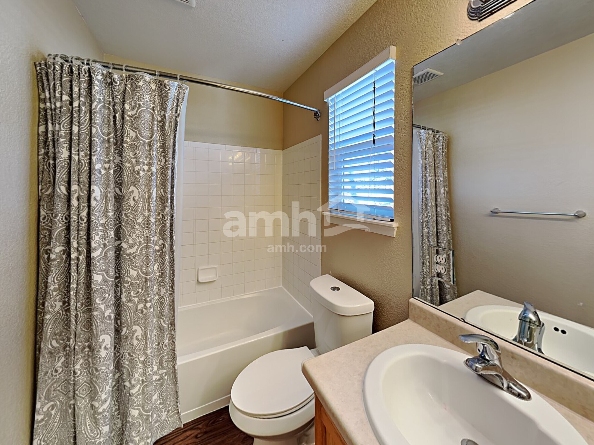 Building Photo - 6213 Westview Cir