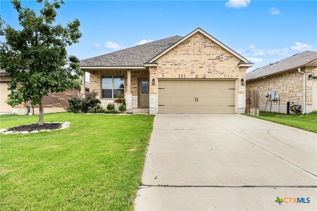 Primary Photo - 1414 Fawn Lily Dr