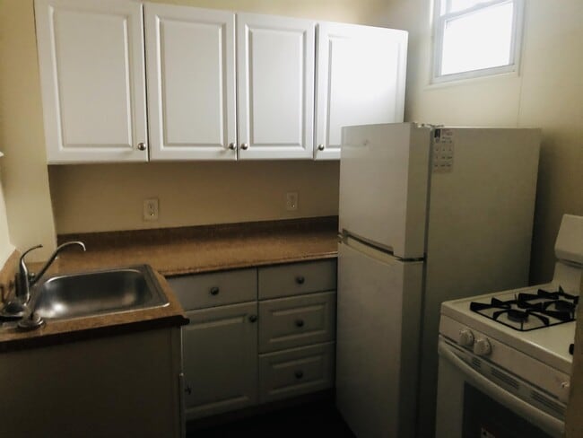 Building Photo - 1810 Ley St