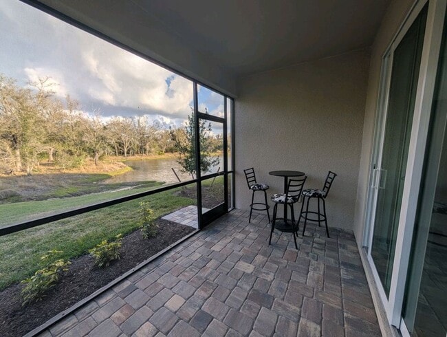 Building Photo - Lakewood Ranch Brand New Villa 2 bedroom with flex space (Office/ 3rd Bedroom)