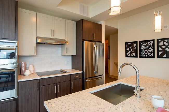 Building Photo - Modern Living: Explore Our Stylish Studio ...