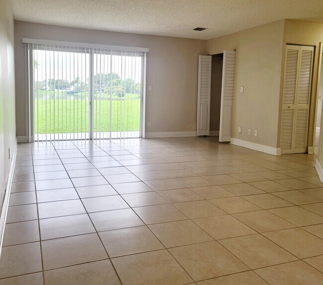 Building Photo - 3421 NW 44th St