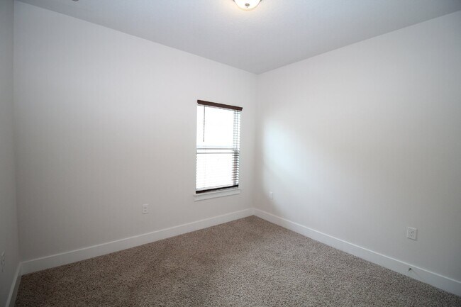 Building Photo - 4 bedroom 2 bathroom home in the newer Arbor Place subdivision in Pace ~ Pet Friendly ~ Ready Sep...