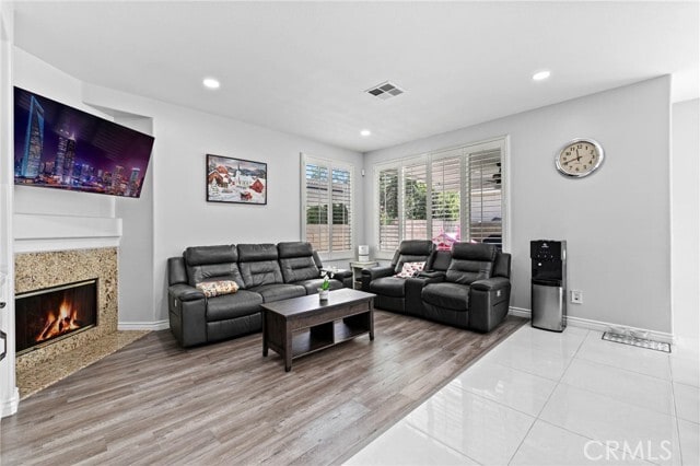 Building Photo - 15881 Madelyn Ct