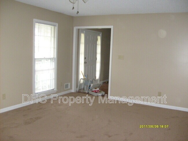 Building Photo - 3142 Ashbury Ln