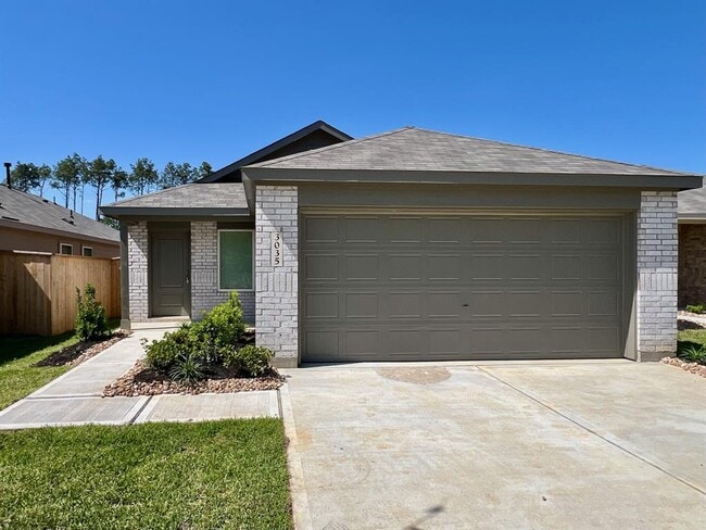 Primary Photo - 3035 Mallorca Dr