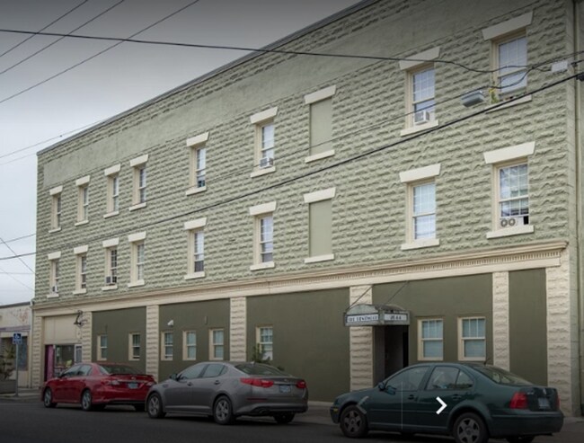 Building Photo - Kenton Neighborhood 1-Bedroom Ready Mid-No...