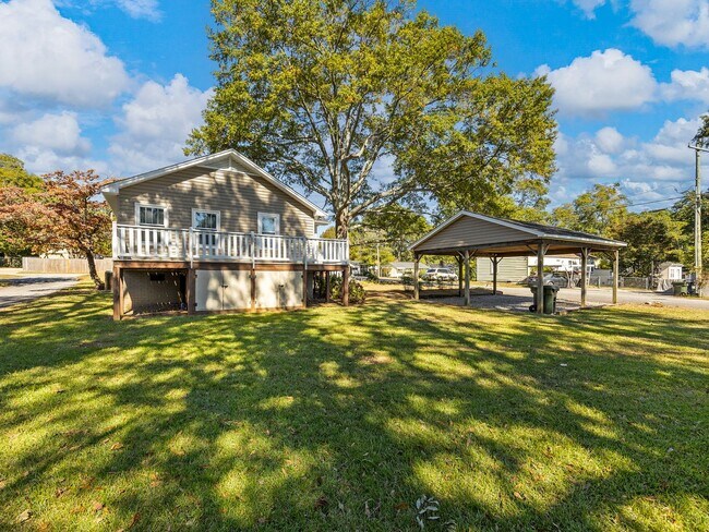 Building Photo - Downtown Greer Charmer: Spacious 3-Bed, 2 BA Home with Screened Porch, Carport & Hardwoods, NO AP...