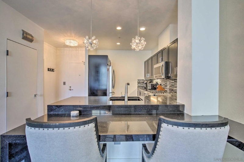 Building Photo - 530 K St