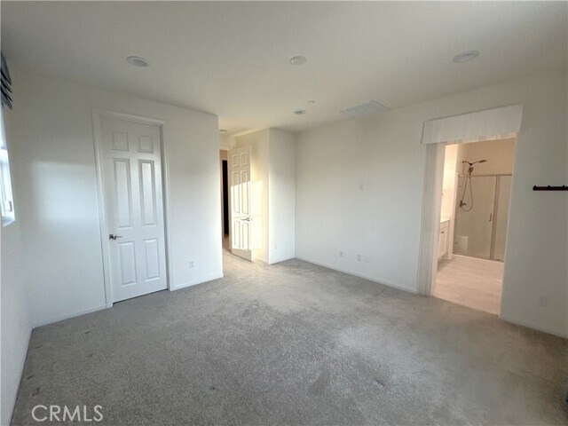 Building Photo - 16134 Paddock Ave