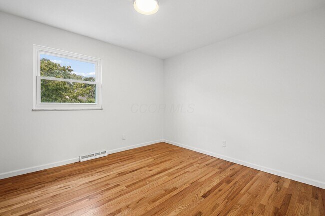 Building Photo - 1701 Moreland Dr
