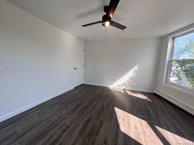 Building Photo - 9-13 Main St