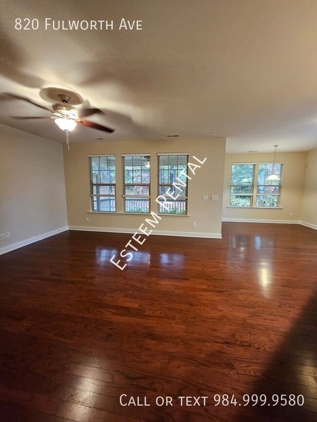 Building Photo - 820 Fulworth Ave