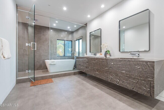 Building Photo - 3095 Palo Verde Cir