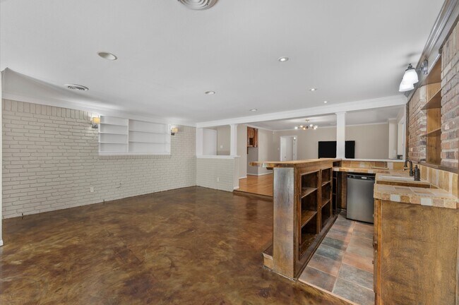 Building Photo - 3510 Elmridge St