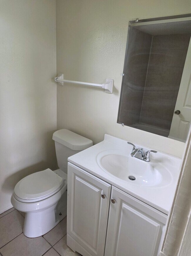 Building Photo - 3/2 DUPLEX