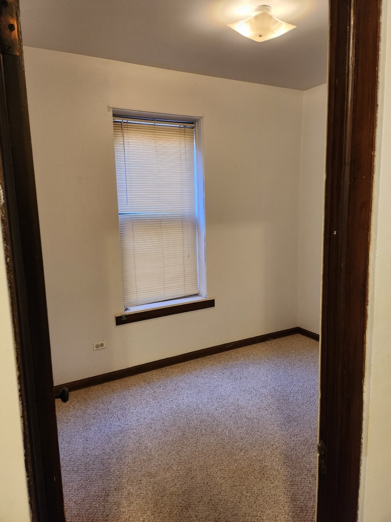 Building Photo - 3232 S Union Ave