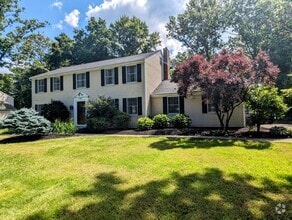 Building Photo - Center Hall Colonial for rent in Hudson!