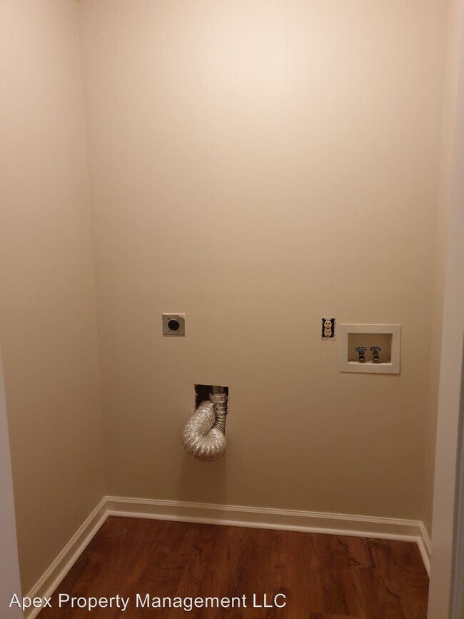 Building Photo - 2 br, 2 bath House - 304 Hawthorne Oaks Way