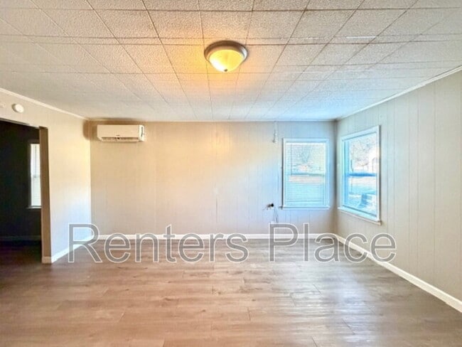 Building Photo - 408 N Florence Ave