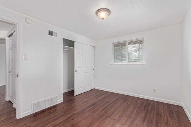 Building Photo - 257 S Eliot St
