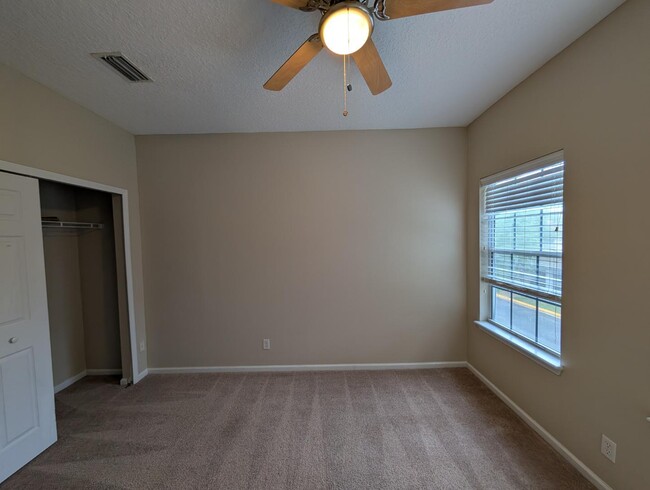 Building Photo - 1736 Forest Lake Cir W