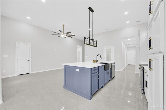 Building Photo - 38 N 48th St