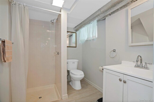 Building Photo - 30 Summit St