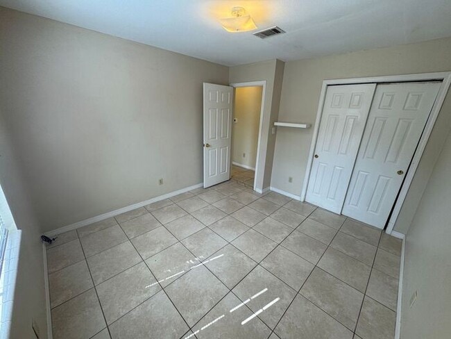 Building Photo - Pensacola - Pinehurst Subdivision - 3 bedr...
