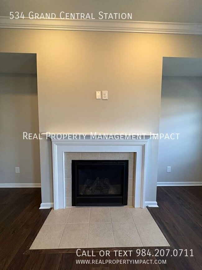 Building Photo - 534 Grand Central Sta