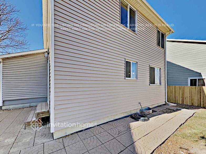 Building Photo - 12344 Glencoe St