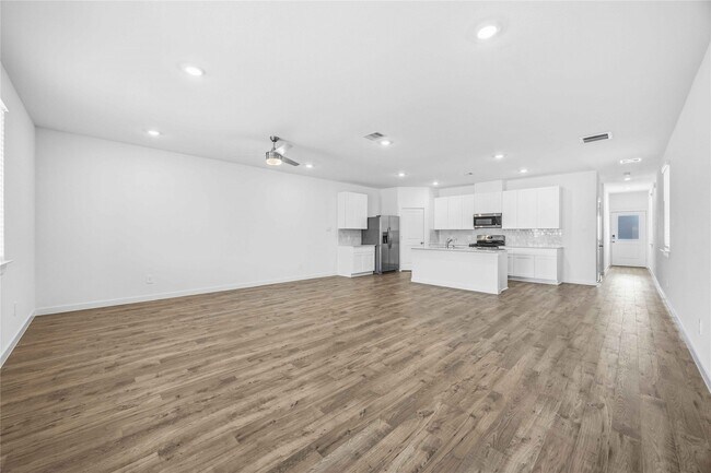 Building Photo - 28262 Meadowlark Sky Dr