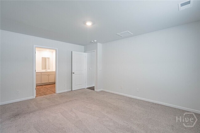 Building Photo - 1004 Bergamot Rd