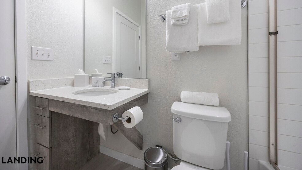 Building Photo - 3022 Zuni St