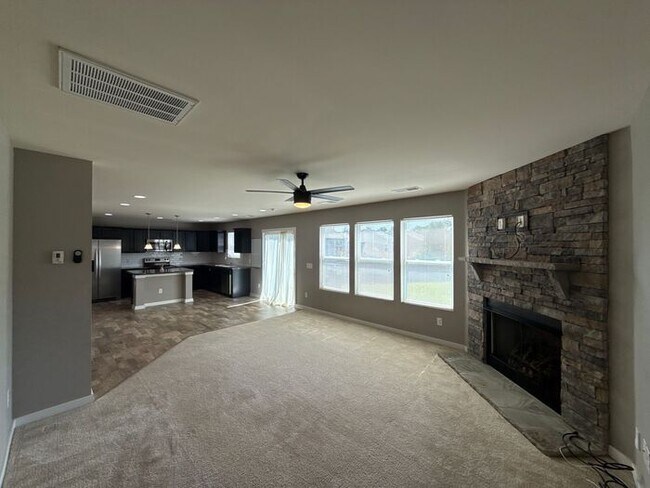 Building Photo - T.R. Lawing Realty Property