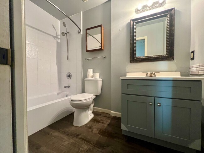 Building Photo - 6677 Ryan Chase Ct