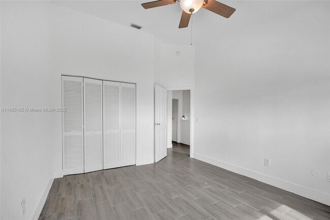 Building Photo - 4163 SW 85th Ave