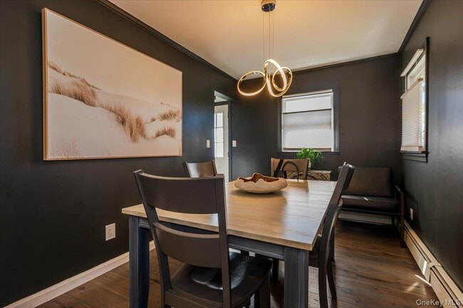 Building Photo - 614 Franklin Blvd