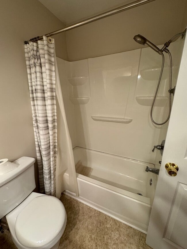Building Photo - Nice 3/2 House in Lindale- $1,495
