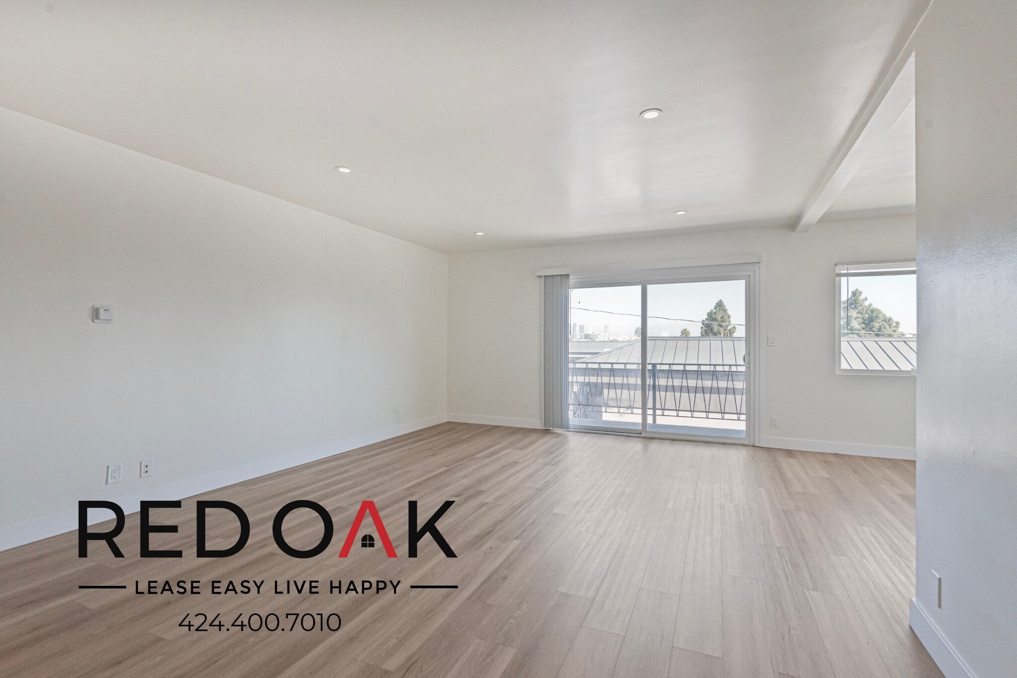 Building Photo - 3401 Ocean Park Blvd