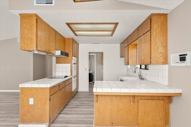 Building Photo - 44459 Lookout Ct