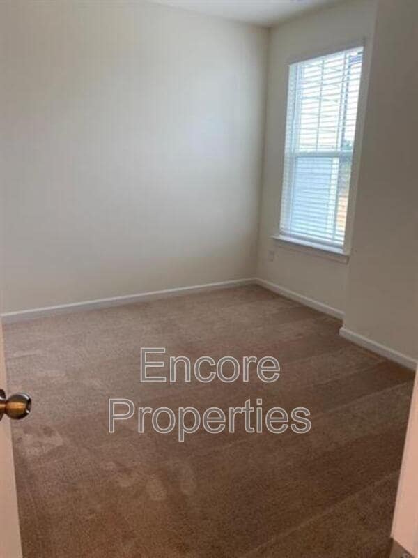 Building Photo - 304 Kephart Way