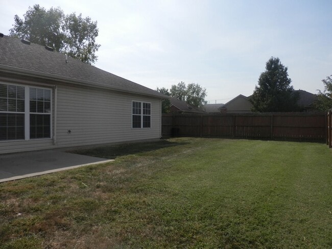 Building Photo - Nice 3 Bed 2 Bath House!