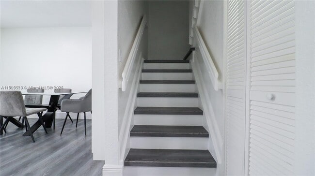 Building Photo - 15330 SW 134th Pl