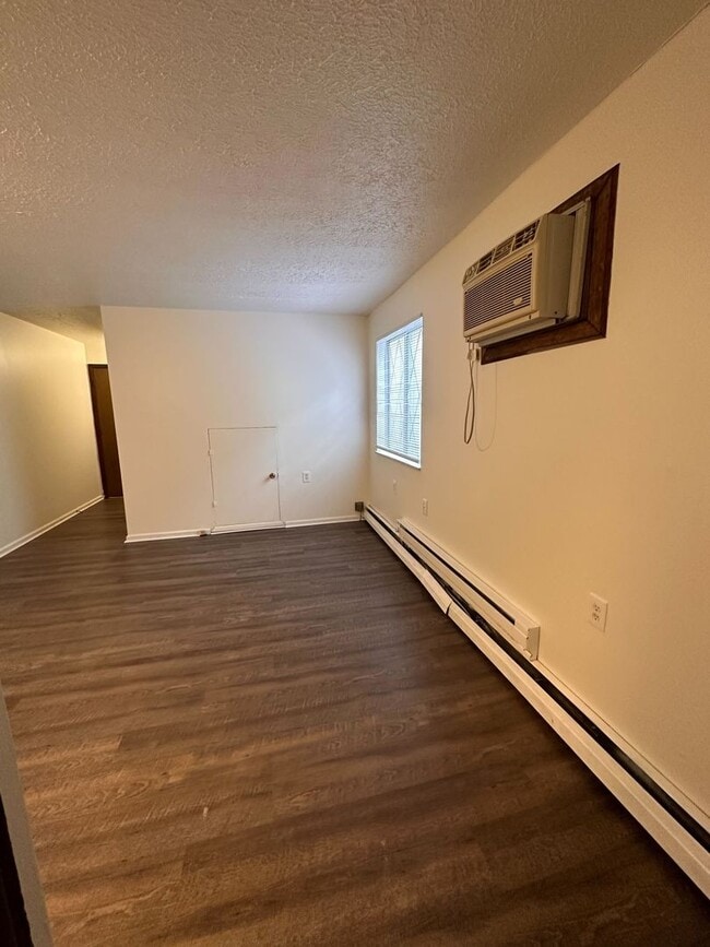 Building Photo - New 1 Bedroom 1 Bathroom apartment located in Beaver, PA!!