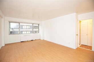 Building Photo - 330 E 49th St